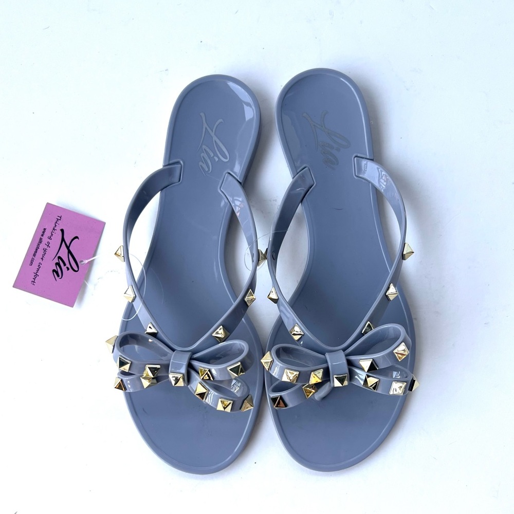 NWT Chic Nude Jelly Bowtie Sandals - designer Inspired Elegance, Size 8